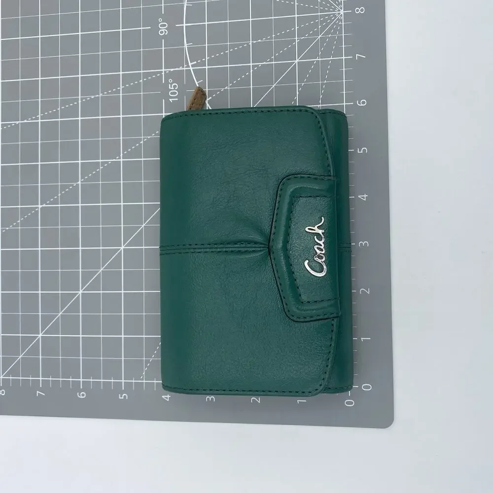 Coach ashley wallet